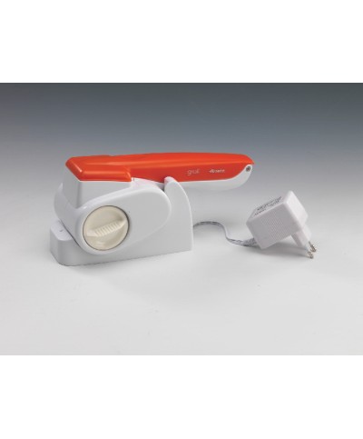 2 - Grattugia ricaricabile Gratì Ariete 440