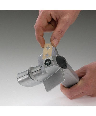 2 - Snocciolatore ciliegie Westmark 4070