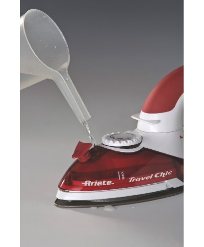 2 - Ferro da stiro da viaggio Ariete Travel Chic 6224