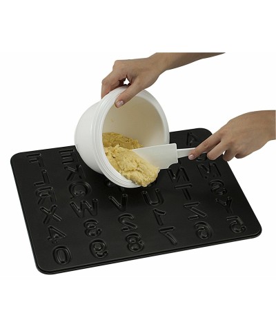 2 - Teglia 36 biscotti forma lettere e numeri Zenker