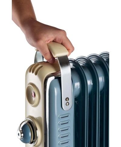 2 - Radiatore ad olio 9 elementi Celeste Ariete 838